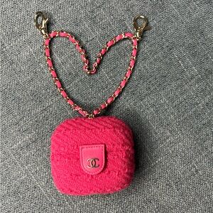 CHANEL CC airpod case holder